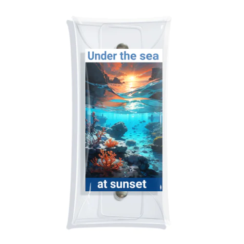 夕暮れの海の底！Under the SEA at sunset クリアマルチケース