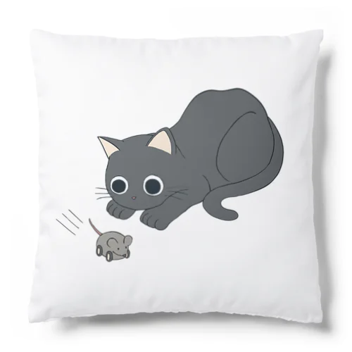 おもちゃに夢中な猫 Cushion