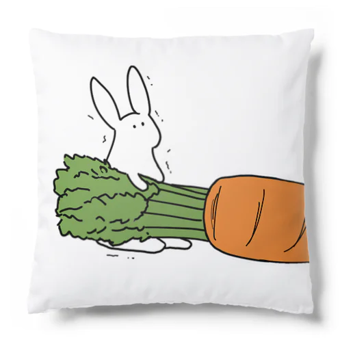 巨大にんじんを運びたいうさぎ Cushion