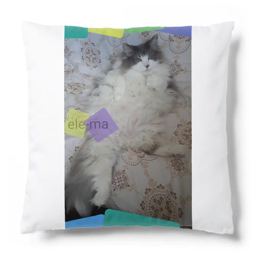 ele-ma++　　　　ノルウェージャンフォレストキャット　猫　かわいい Cushion