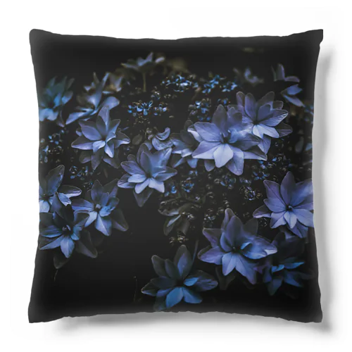 紫陽花 宵闇青藍 Cushion