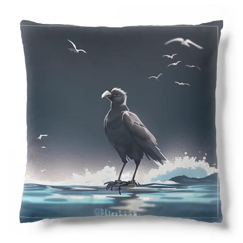 水面のカラス Cushion