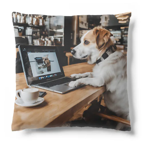 喫茶店でリモートワーク犬 Cushion