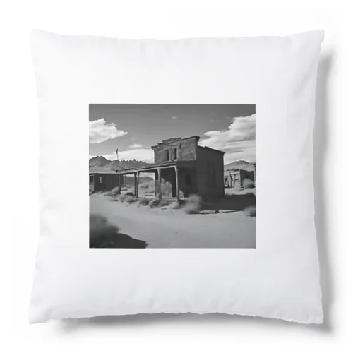 "Nostalgia Ville：さびれた町の魅力を感じるグッズ" Cushion