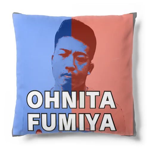 トリコロール Cushion