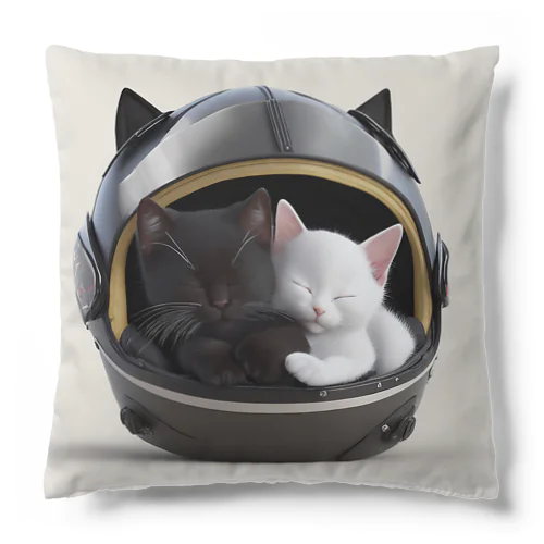 猫型ヘルメットで眠る黒猫と白猫 Cushion