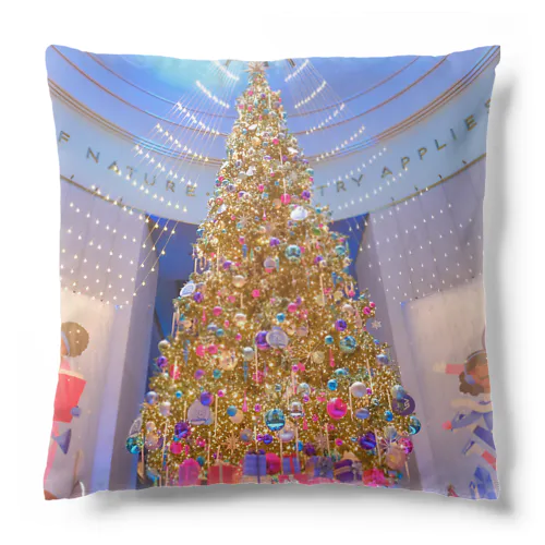 Christmas Tree at Chicago Cushion