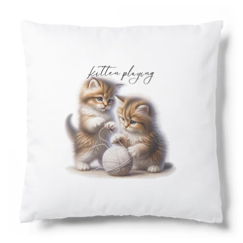 毛糸玉と子猫 Cushion