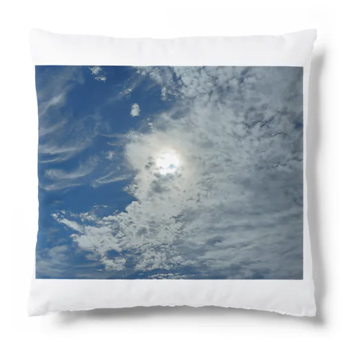 雲 Cushion