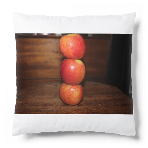 リンゴ３酸さん Cushion
