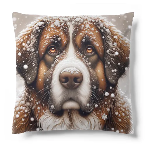 雪の中しかめっ面の犬さん Cushion