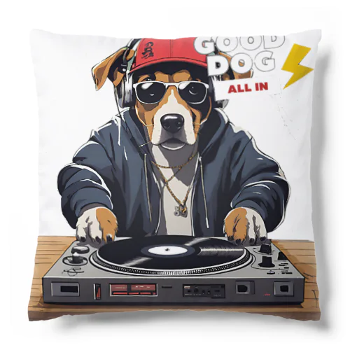 ストリートスタイルのDJ犬が登場！ Cushion