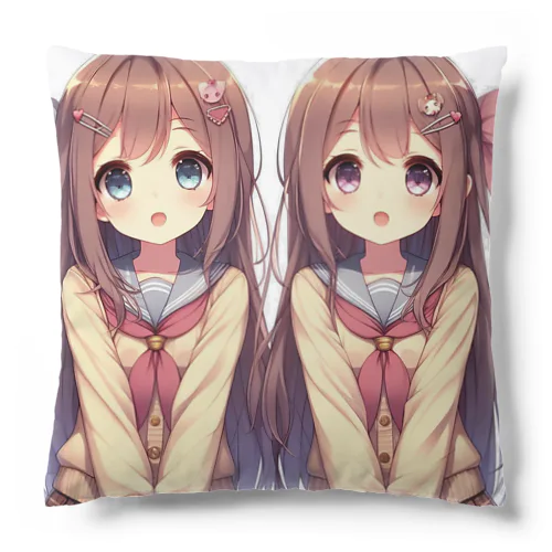 愛らしい可愛い双子の姉妹 Cushion