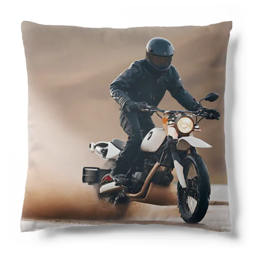 要素を駆け抜ける轟音: ライダーの冒険 Cushion