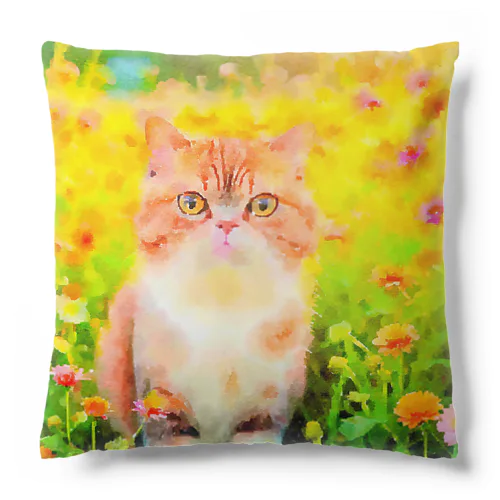 猫の水彩画/花畑のエキゾチックショートヘアねこのイラスト/茶トラネコ Cushion