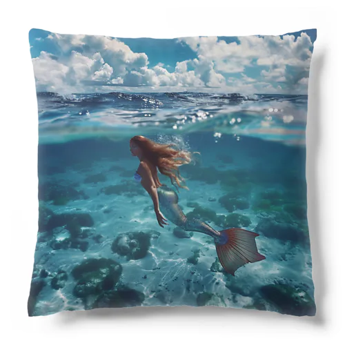 モルジブの大海原で人魚が泳いでいますsanae2074 Cushion