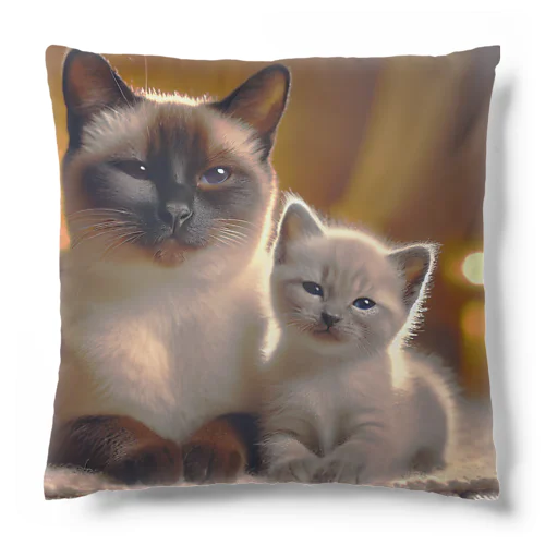 ママと一緒の子猫ちゃん (シャム猫) Cushion