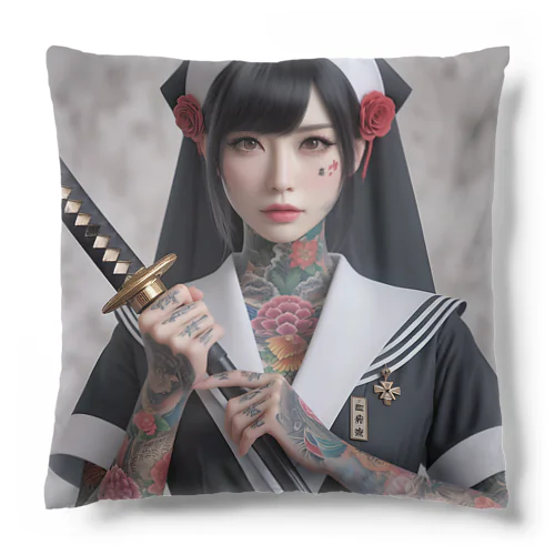 日本刀のタトゥー少女 Cushion
