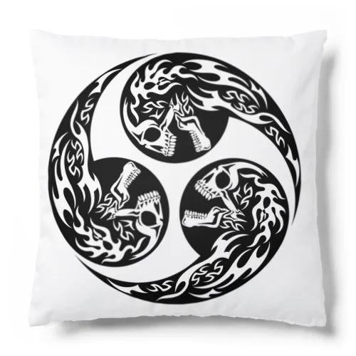 合わせ髑髏右三つ巴 黒（オリジナル家紋シリーズ） Cushion