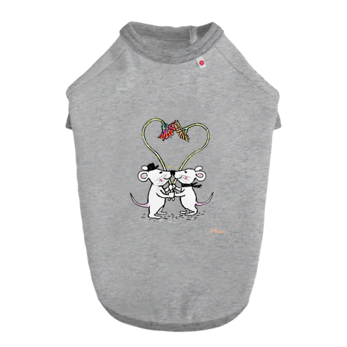 ジョーイとリリーのお花とお鼻でチュー✨ Dog T-shirt