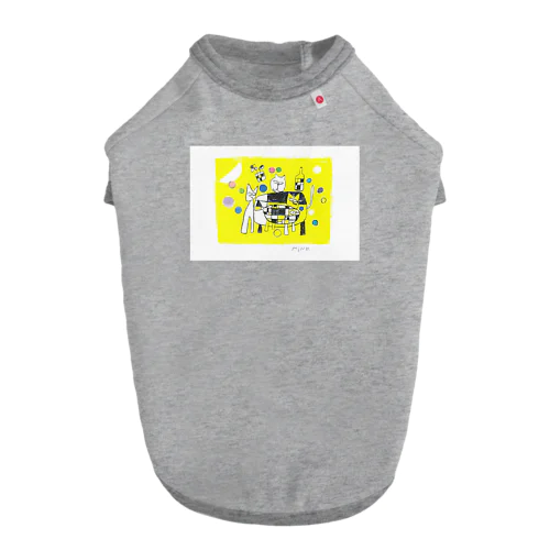 キャット テーブル Dog T-shirt