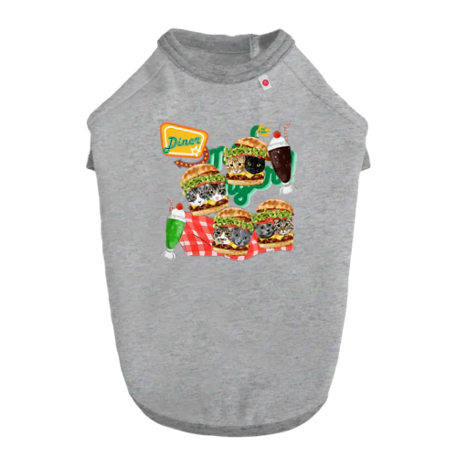 muchaguraainima hamburger Dog T-shirt