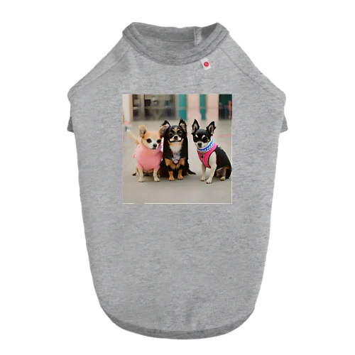 ラブリーナチワワトリオの冒険 Dog T-shirt