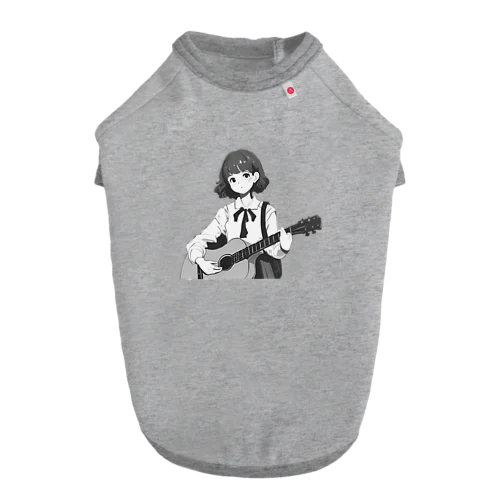 ギターを弾く女の子 Dog T-shirt