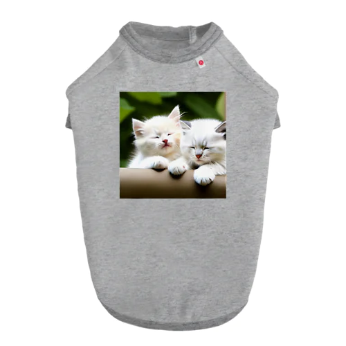 子猫の寝顔　白 ドッグTシャツ