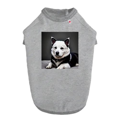 静寂の守護者 Dog T-shirt