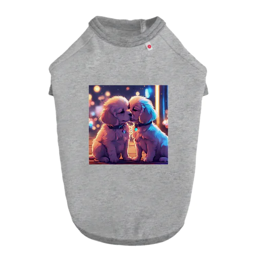 キュートな子犬同士のキス Dog T-shirt