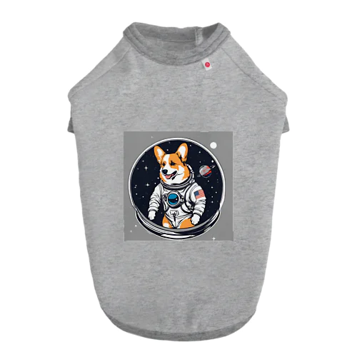 コーギー宇宙へ行く Dog T-shirt