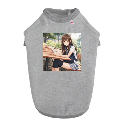 公園のベンチに座った笑顔のかわいい女性 Dog T-shirt