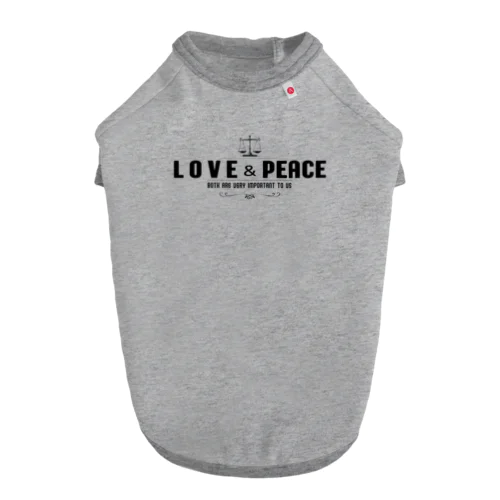 つりあう天秤（LOVE & PEACE) Dog T-shirt
