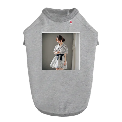 物思いにふける女の子 ドッグTシャツ