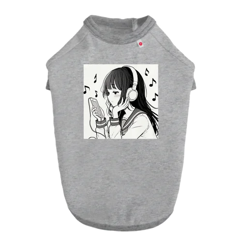 音楽を聴く女の子 Dog T-shirt