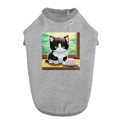 お餅と白黒猫 Dog T-shirt