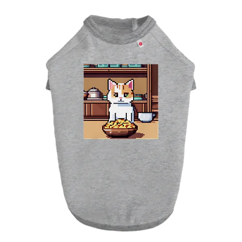 ご飯を待っている猫 Dog T-shirt
