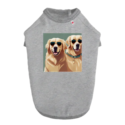 サングラスをかけているゴールデンレトリバー Dog T-shirt