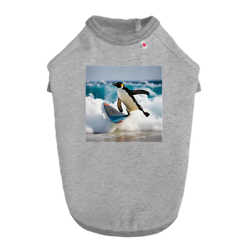 サーフィンするペンギン ドッグTシャツ