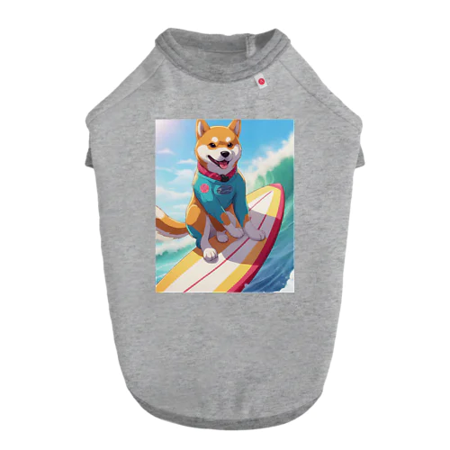 サーフィンする柴犬 Dog T-shirt