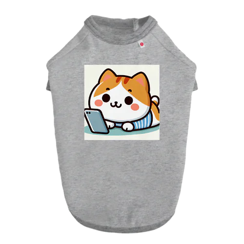 スマホ中毒だにゃあ Dog T-shirt