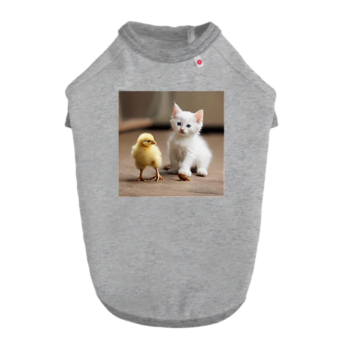 子猫とひよこ Dog T-shirt