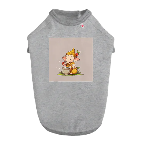 かわいいガネーシャの水やり花 Dog T-shirt