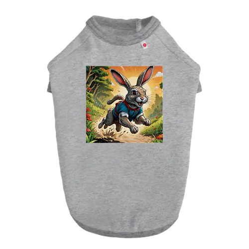 走り回るウサギ Dog T-shirt