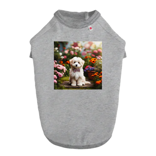 はなを見るわんちゃんー Dog T-shirt