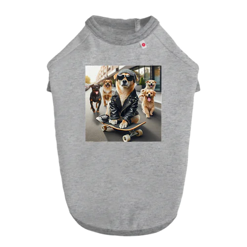 スケートボードの犬 グッズ ドッグTシャツ