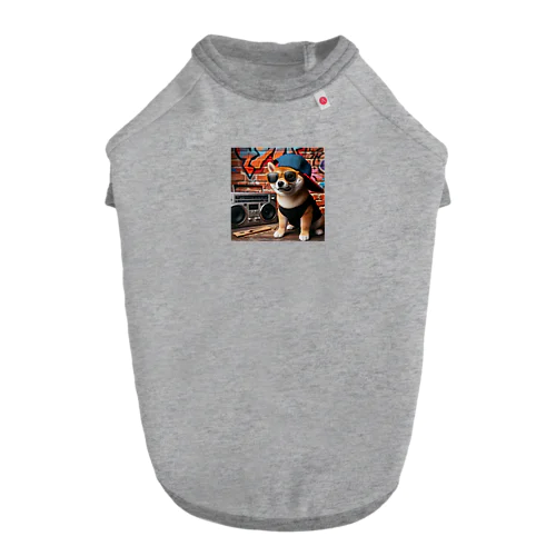 柴犬のヒップホップ Dog T-shirt