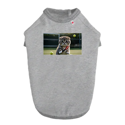 猫とテニス Dog T-shirt