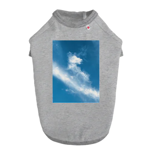 Climbing the clouds ドッグTシャツ